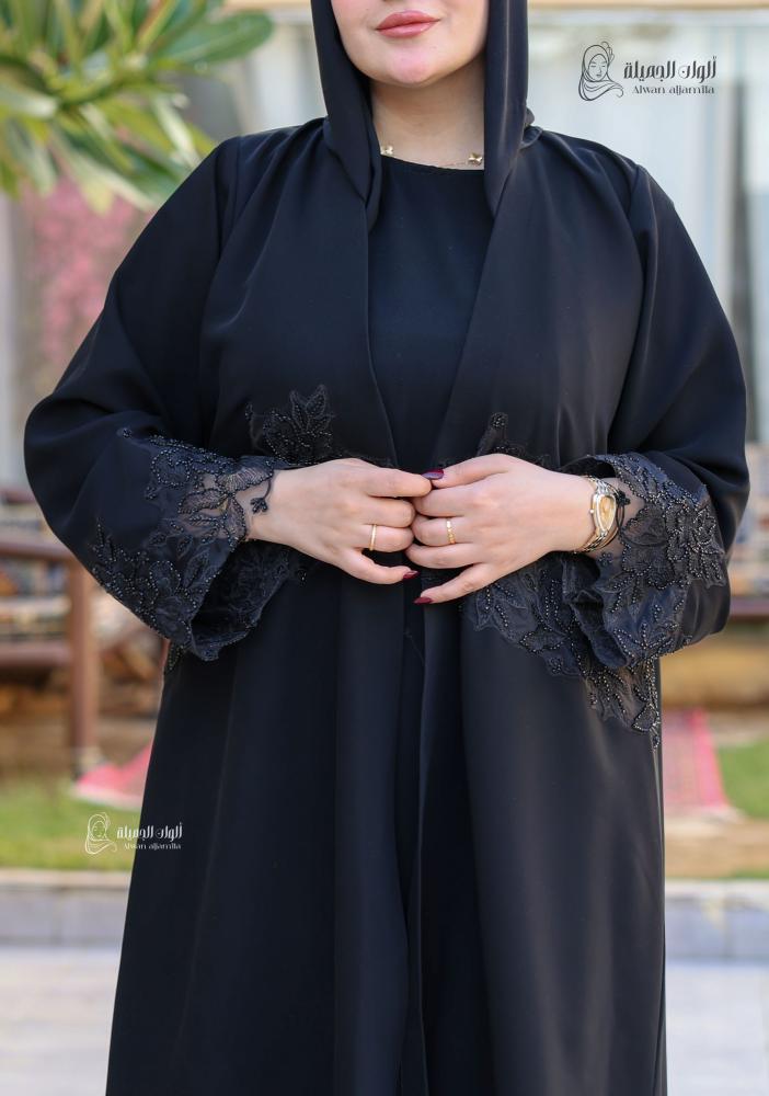 تفاصيل تطريز كلفة عباية سوداء