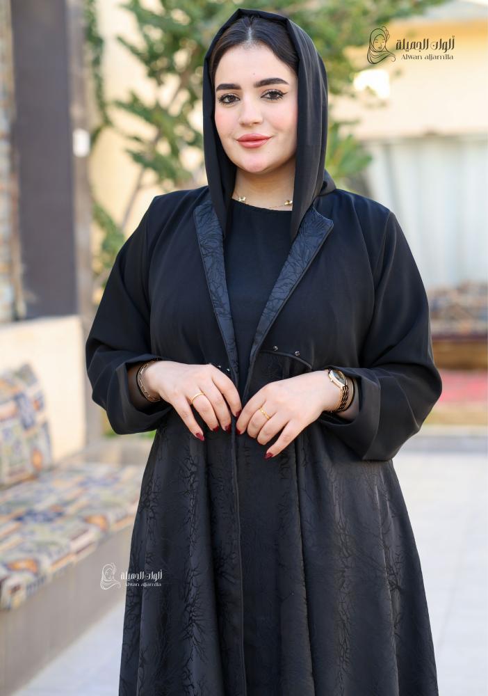 عباية نسائية سوداء كريب فاخرة