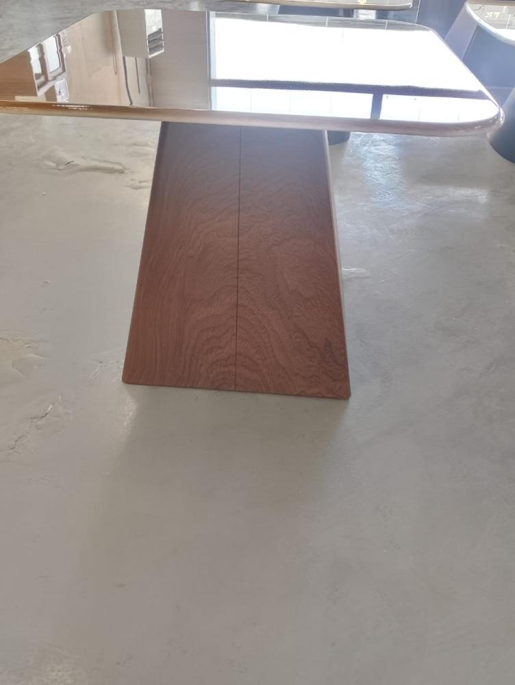 طقم طاولات خدمة بتصميم مربع بلون بني 1+1