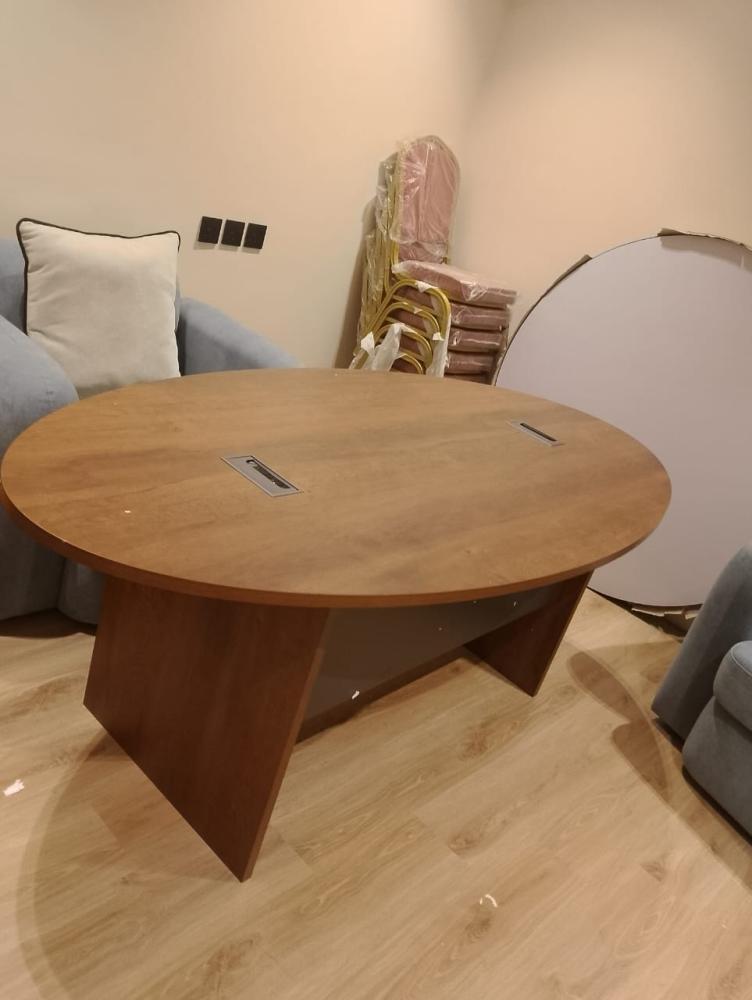 طاولة اجتماعات بتصميم أنيق بيضاوي مقاس 200 سم