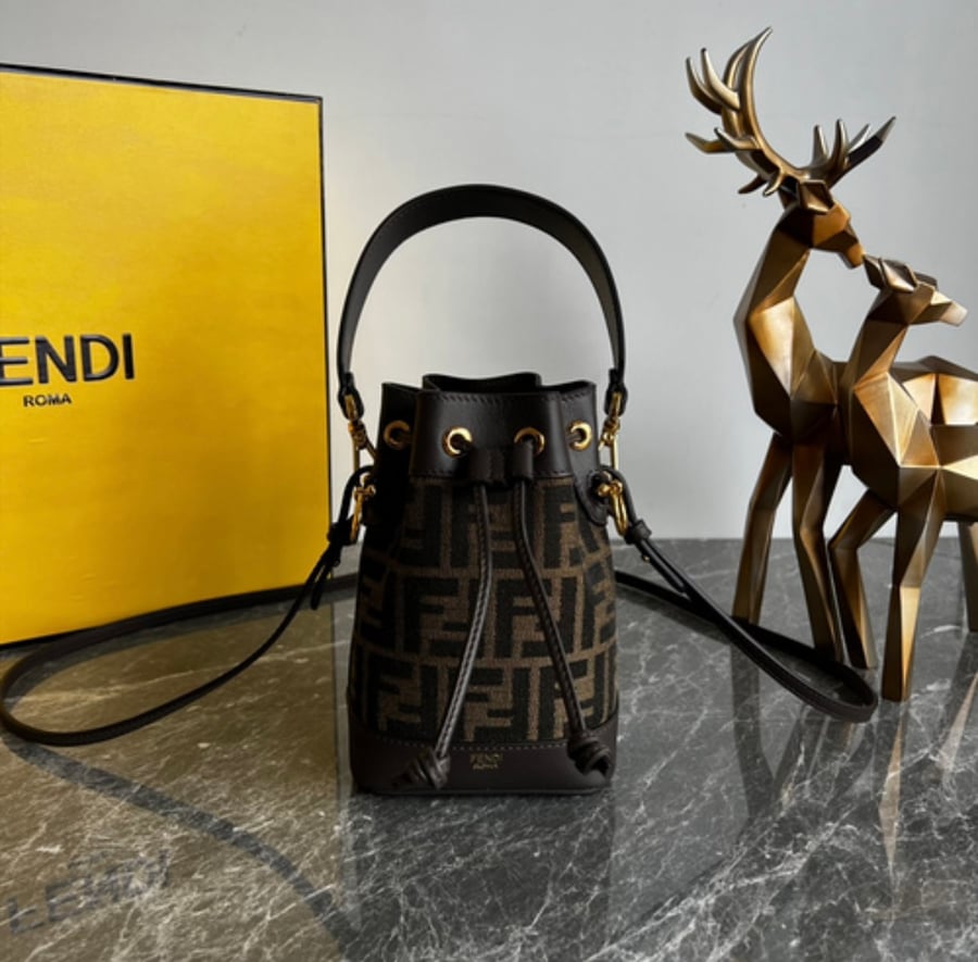 حقيبة Mon Tresor من Fendi