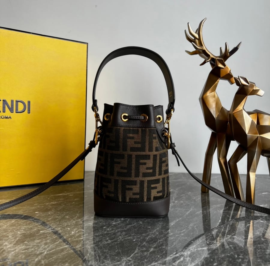 حقيبة Mon Tresor من Fendi