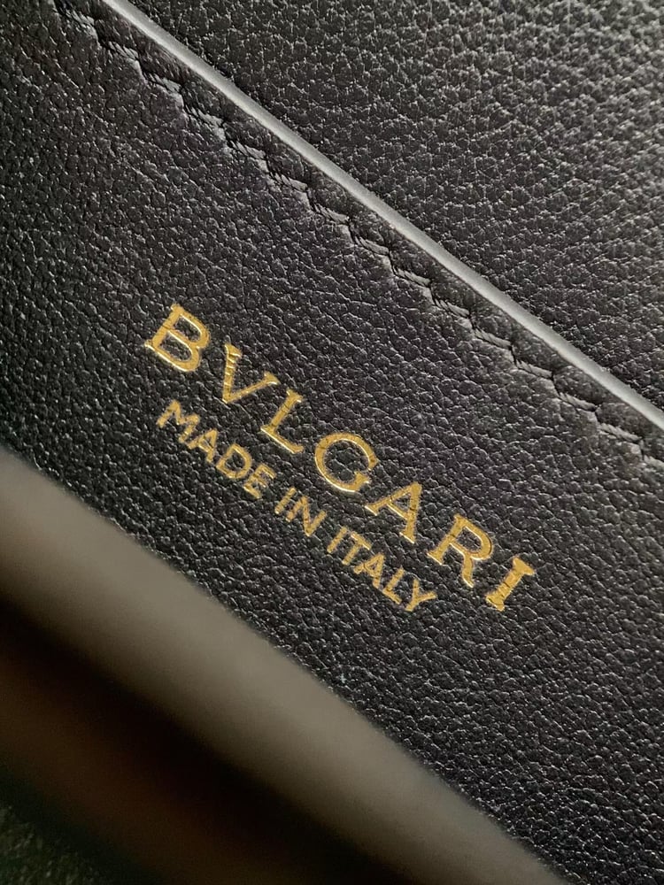 حقيبة BVLGARI Serpentine Mini Tote