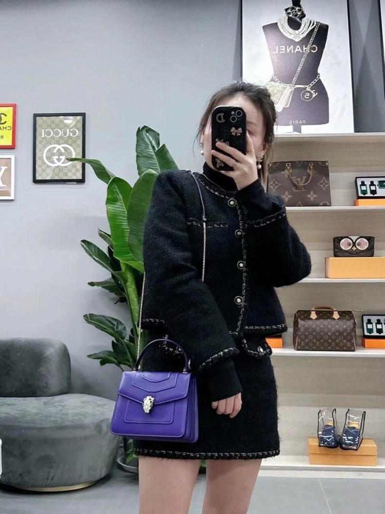 حقيبة BVLGARI Serpenti صغيرة باللون الأزرق