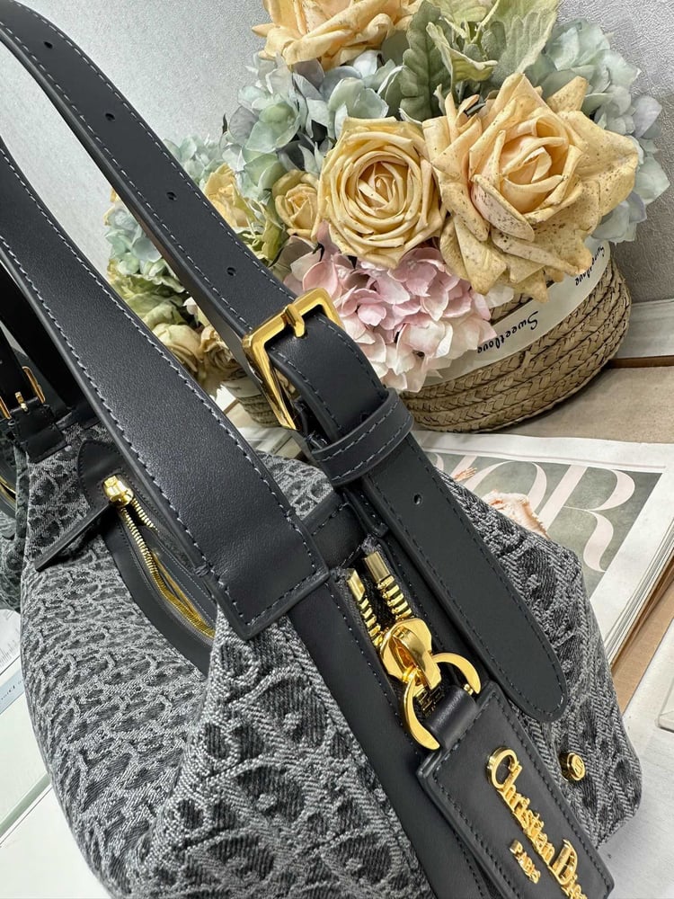 حقيبة Dior D-Journey Medium Bag – Denim Grey Oblique