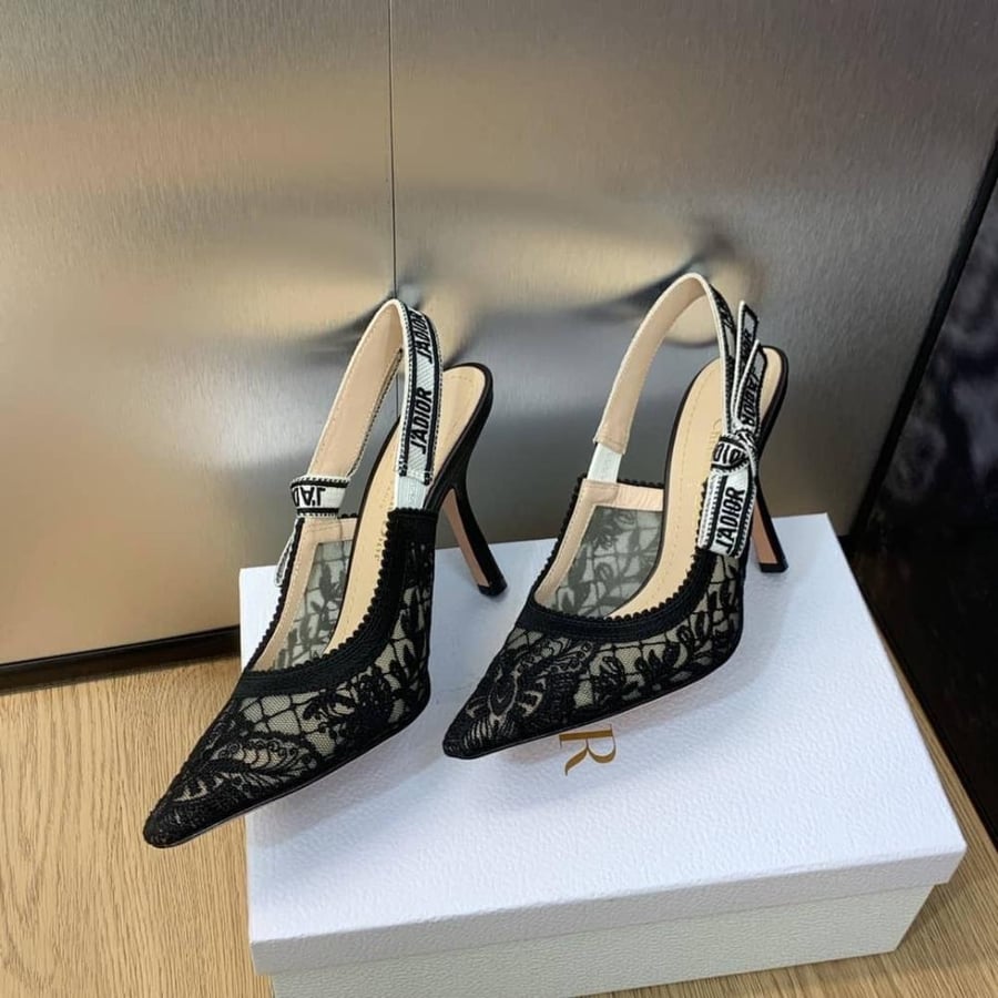 J'Adior Slingback Pump
