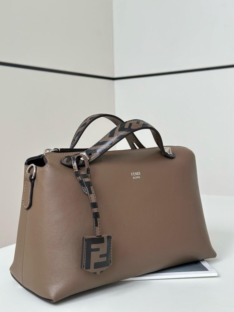 Fendi bag - 776