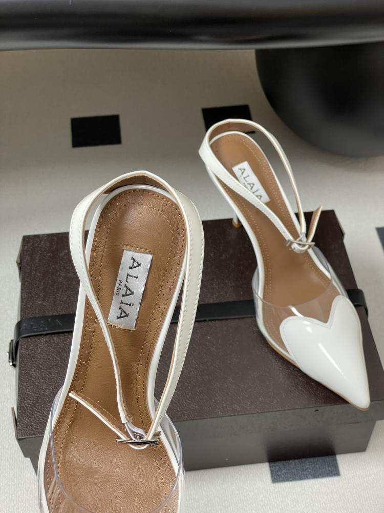 ALAÏA - Le Cœur 90 leather and PU slingback pumps