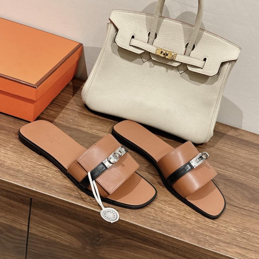 Hérmes slippers - 106
