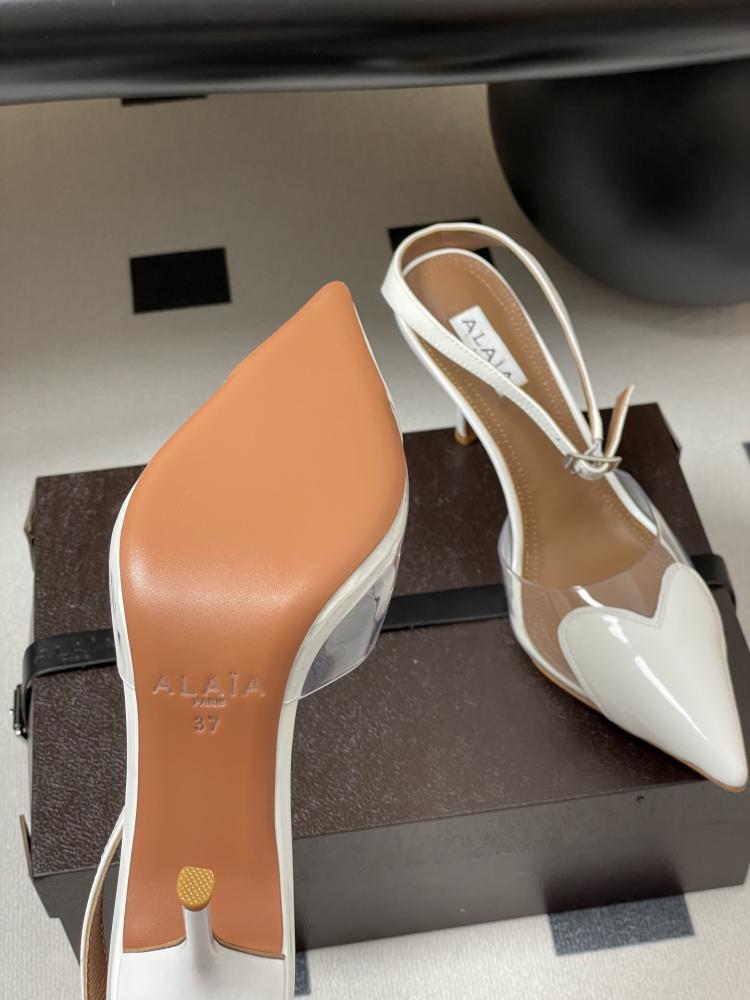 ALAÏA - Le Cœur 90 leather and PU slingback pumps