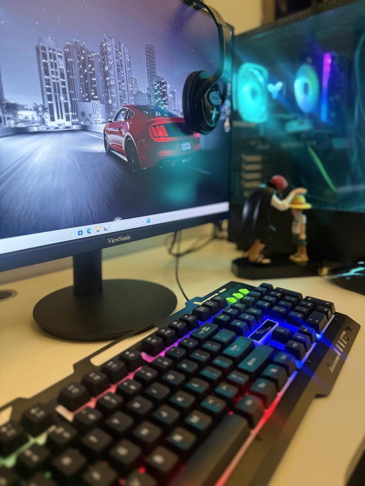 كمبيوتر ألعاب PC بمعالج i5 وكرت 1650