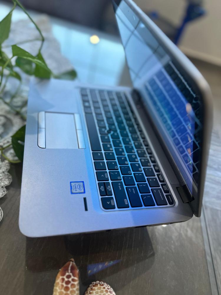 لابتوب HP لمس بمعالج i5
