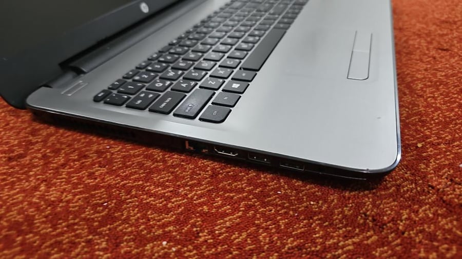 لابتوب HP بمعالج i3