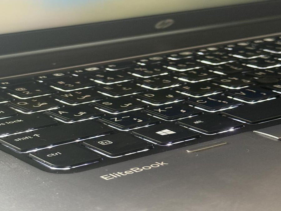 لابتوب HP فضي i7