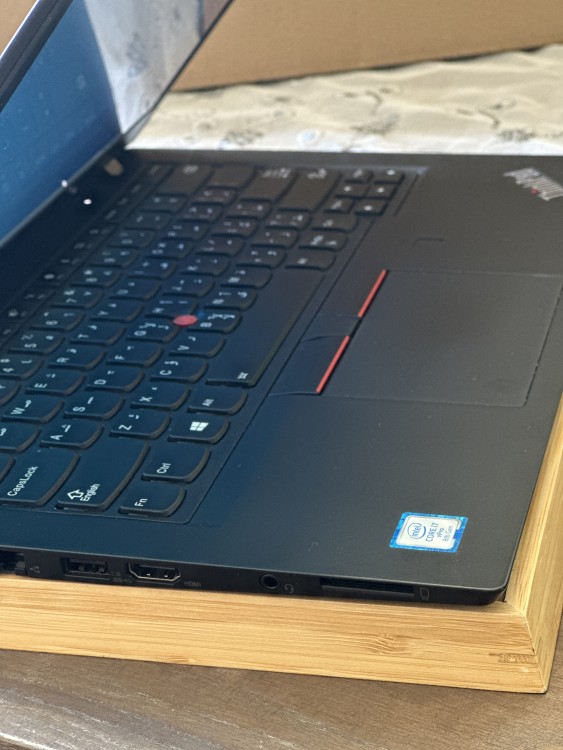 لابتوب لينوفو ThinkPad بمعالج i7