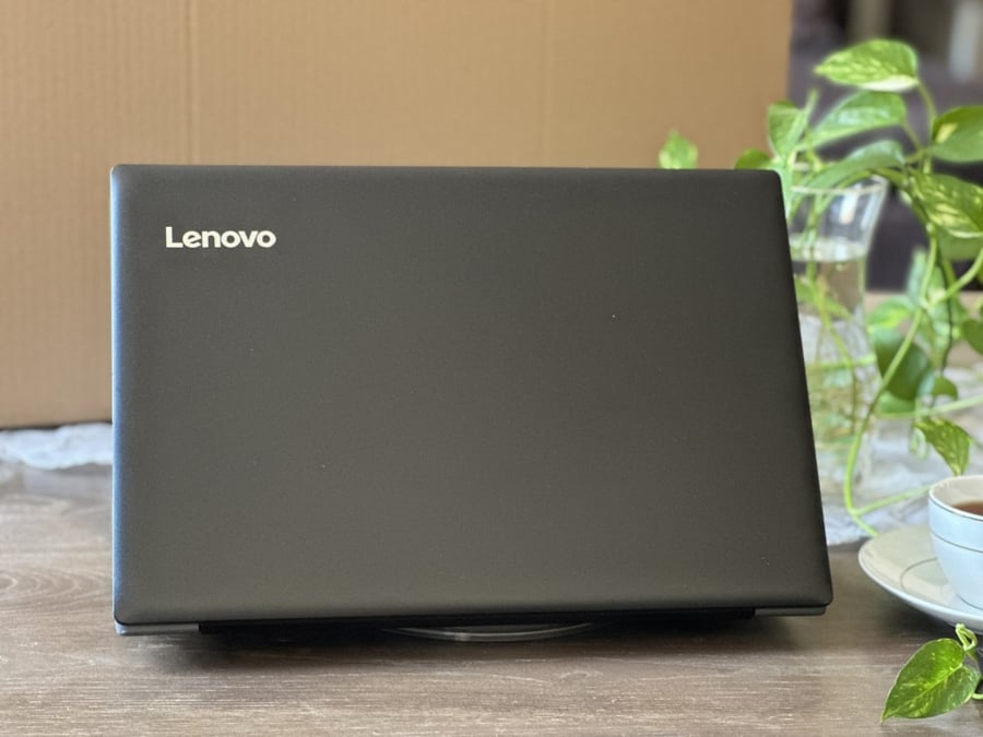 لابتوب Lenovo بمعالج i7 للألعاب Gaming