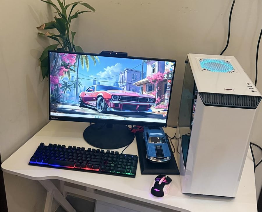 كمبيوتر ألعاب Pc Gaming بمعالج i7 وكرت 1080 Ti