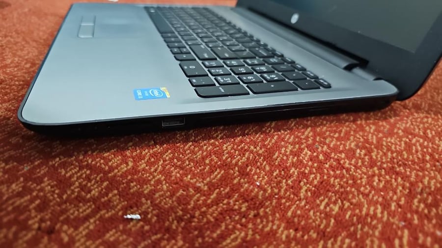 لابتوب HP بمعالج i3