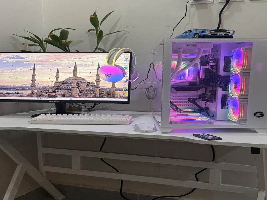 تجميعة كمبيوتر ألعاب PC بمعالج Ultra 9 وكرت 5060