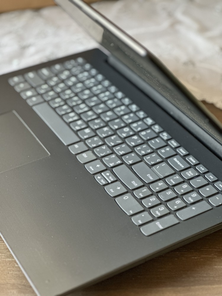لابتوب Lenovo بمعالج i7 للألعاب Gaming