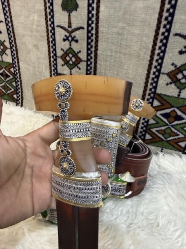 جنبية خنجر حك زراف
