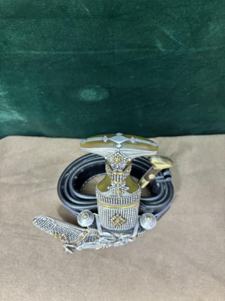 Silver dagger sheath and wire similar to the giraffe