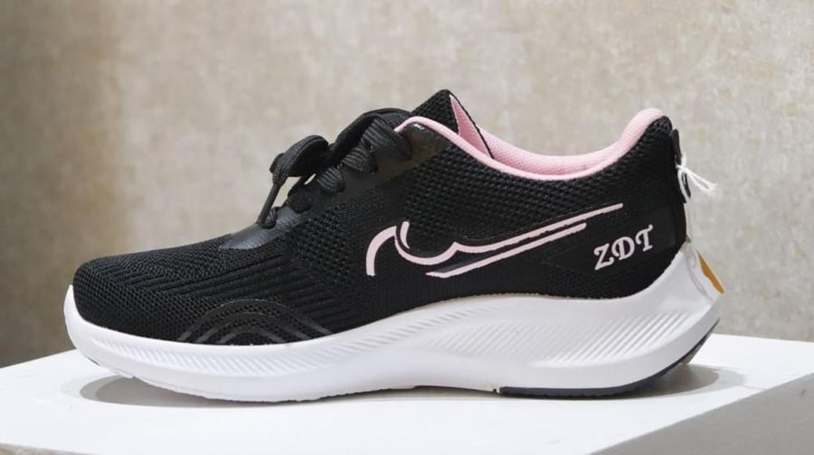 Women's shoes