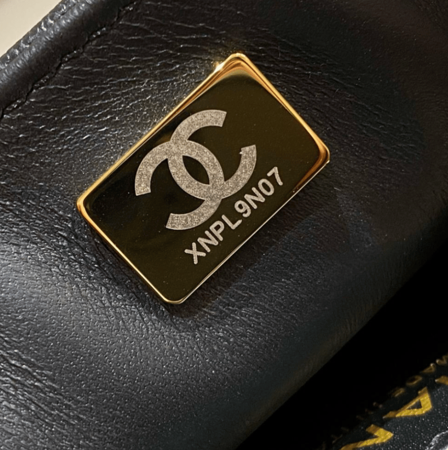 شنطة Chanel Coco Handle Black – مقاس 24