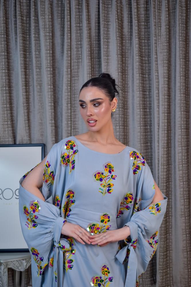 جلابية نسائية عصرية سماوي - مميزة للمناسبات