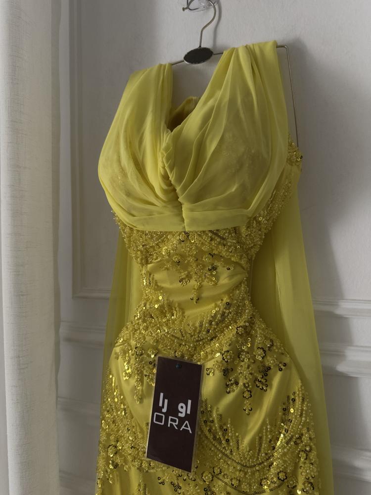 Lemon-colored dress with a georgette bodice