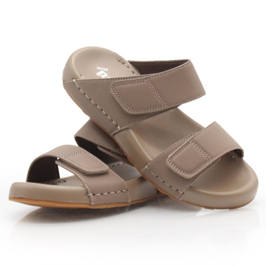 Men's medical shoe in khaki color