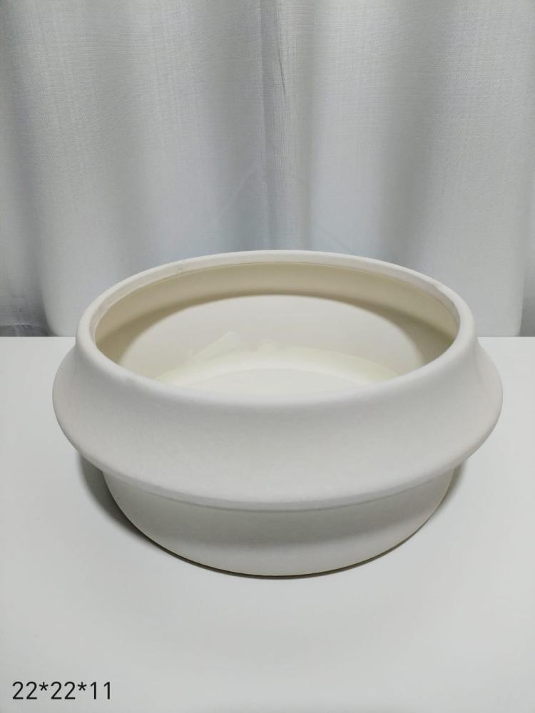 White ceramic vases, size 22*22*11 cm