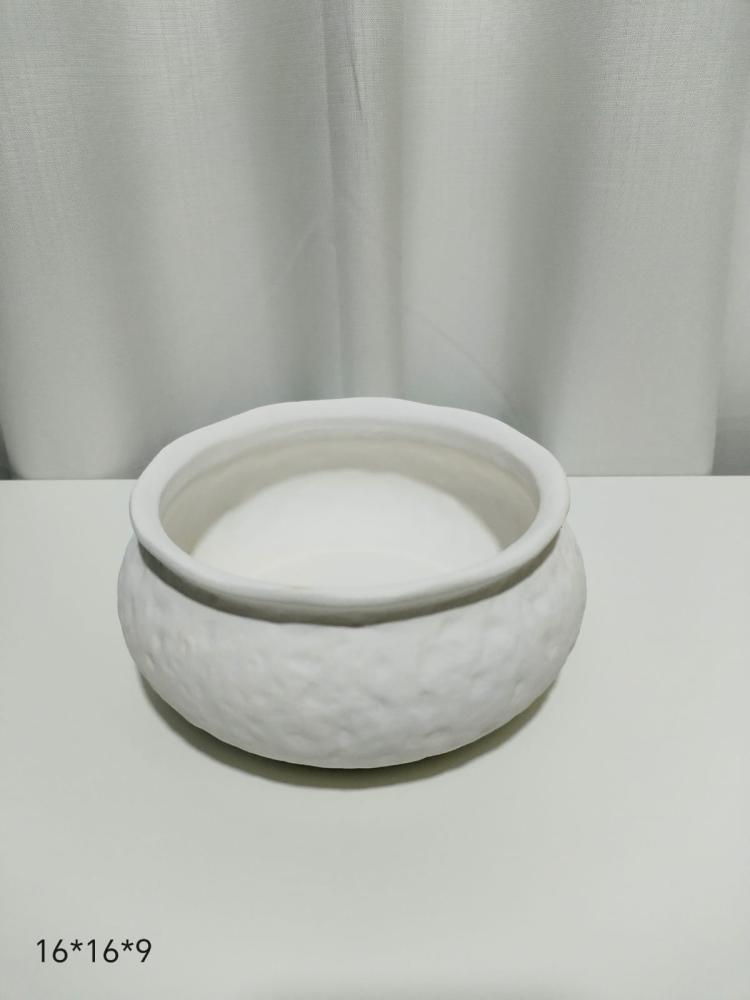 White ceramic vases, size 16*16*9 cm