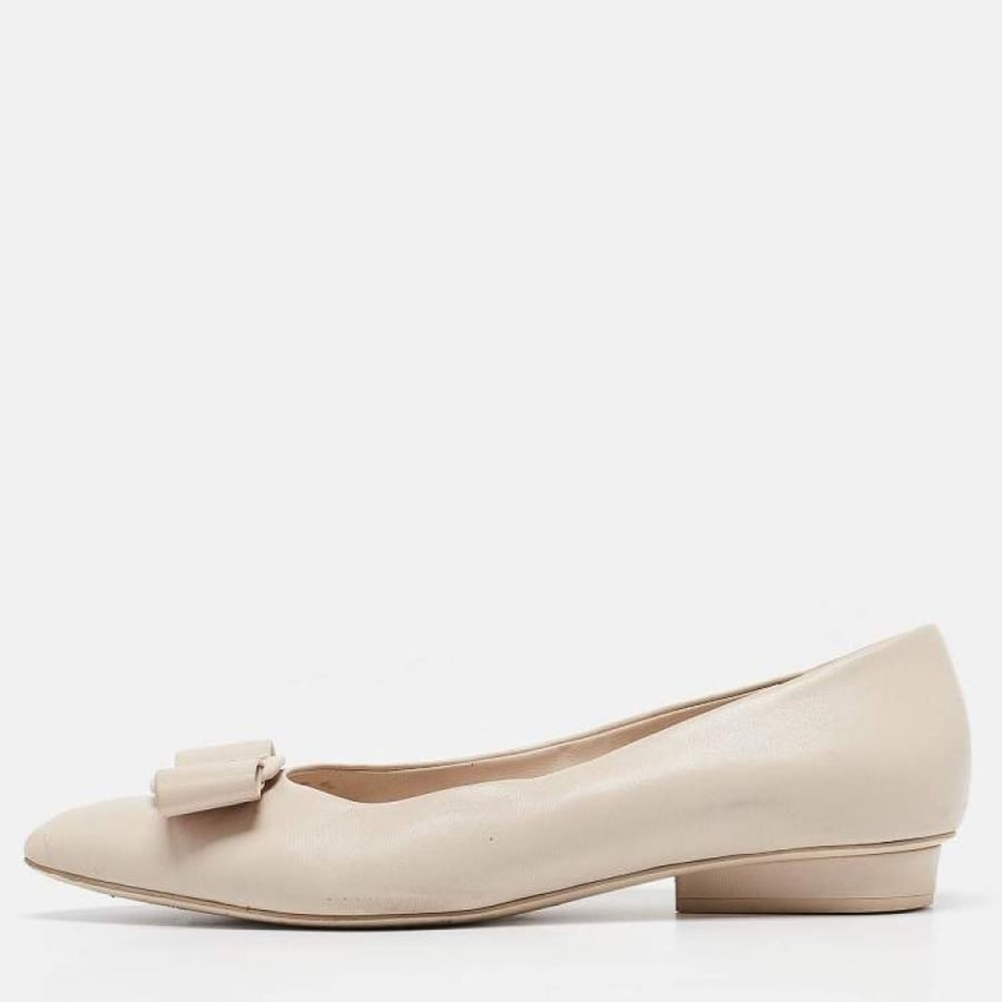 Salvatore Ferragamo Cream Leather Viva Bow Ballet Flats