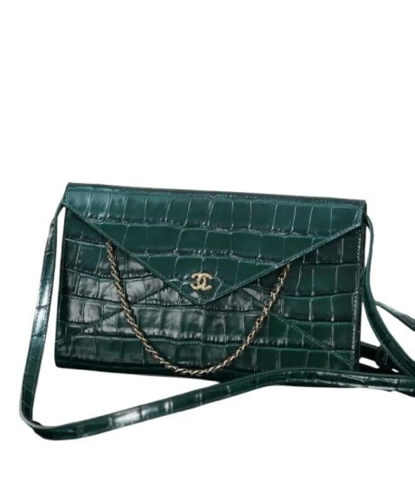 chanel croc clutch