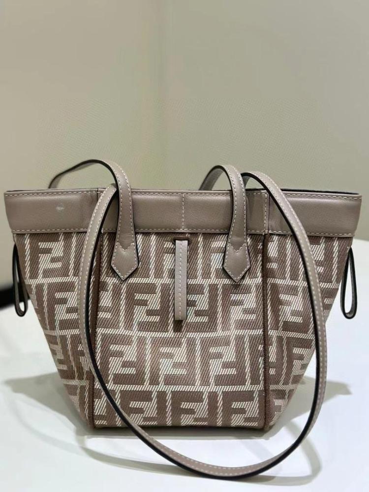 FENDI BAG