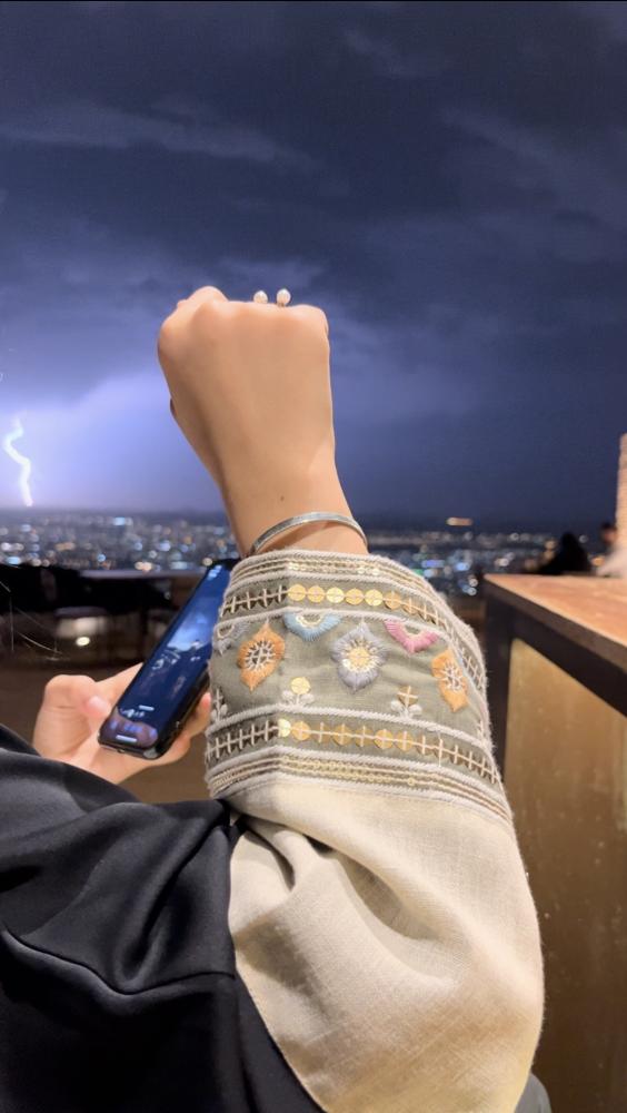 عباية لولو