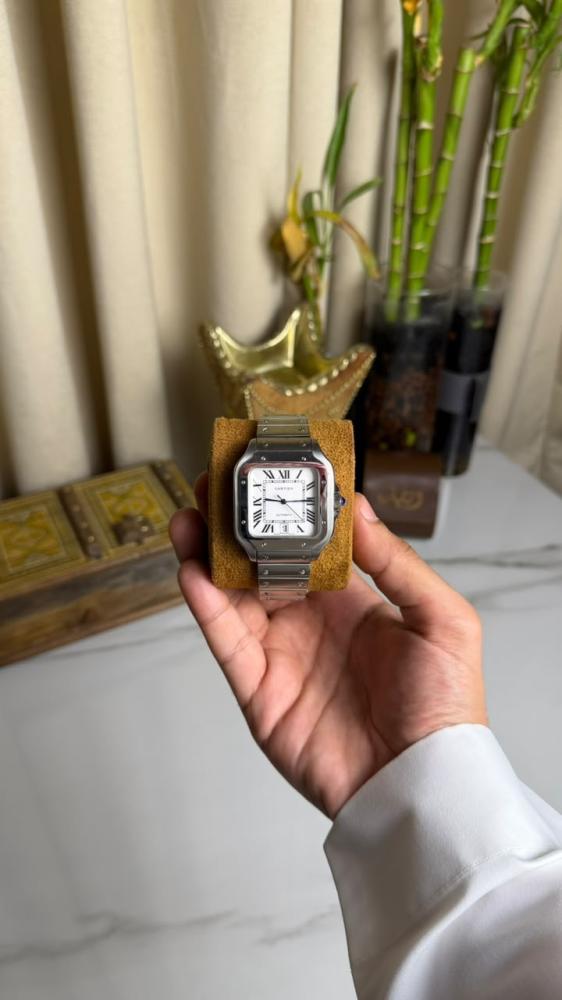 ساعة كارتير سانتوس بميناء ابيض