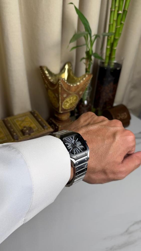 ساعة كارتير سانتوس سكيليتون بمينا اسود