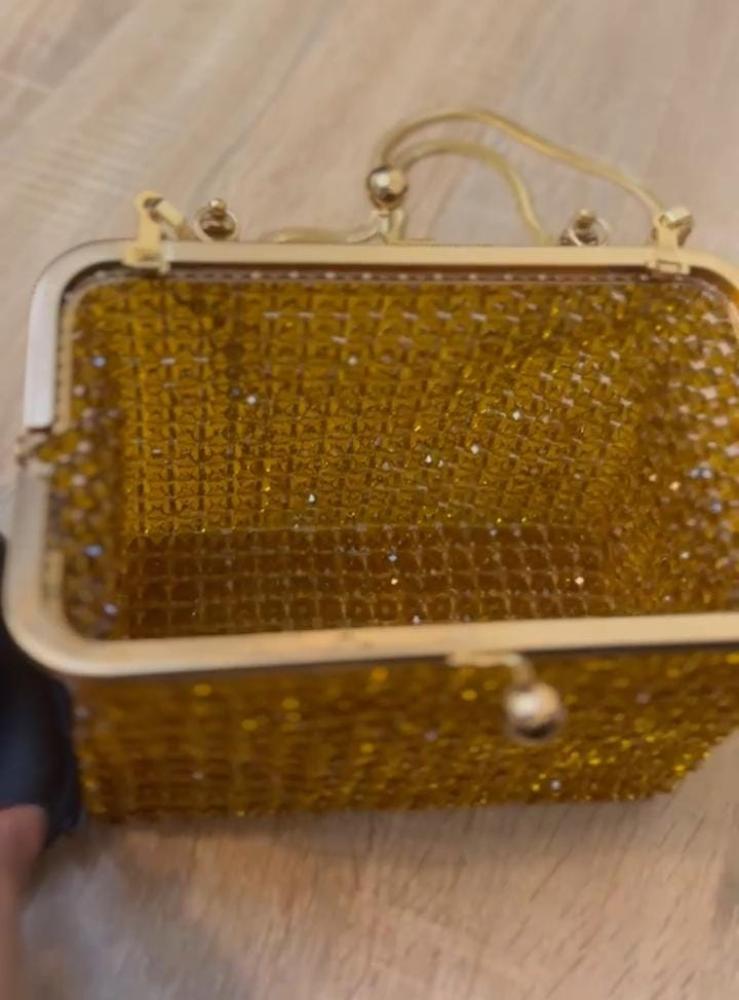 Bag with glass bead
