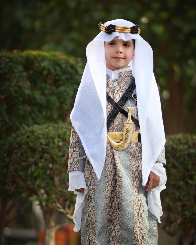 طقم يوم التأسيس للاطفال