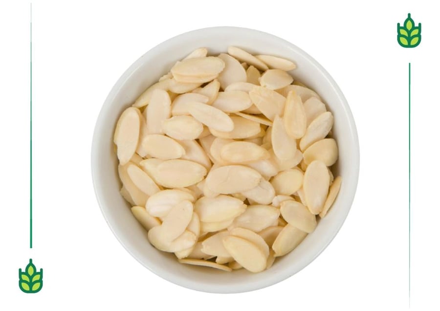 لوز أبيض أنصاف
