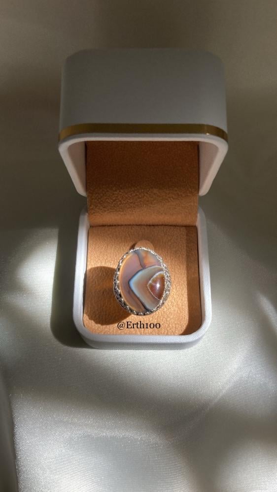 Men's silver ring 925 karat topped with natural original Yemeni agate.