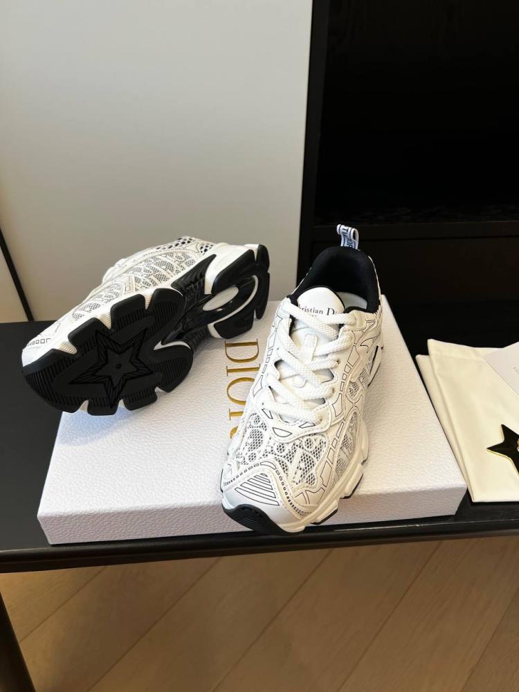 Dior shoes