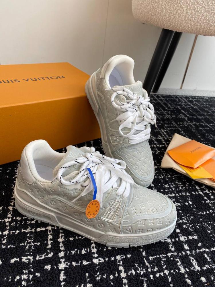 شوز lv