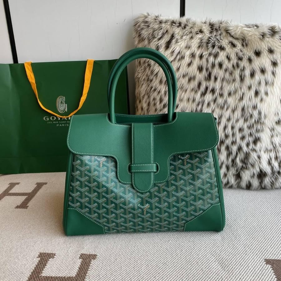شنطة قويارد “34 cm “  عدة الوان