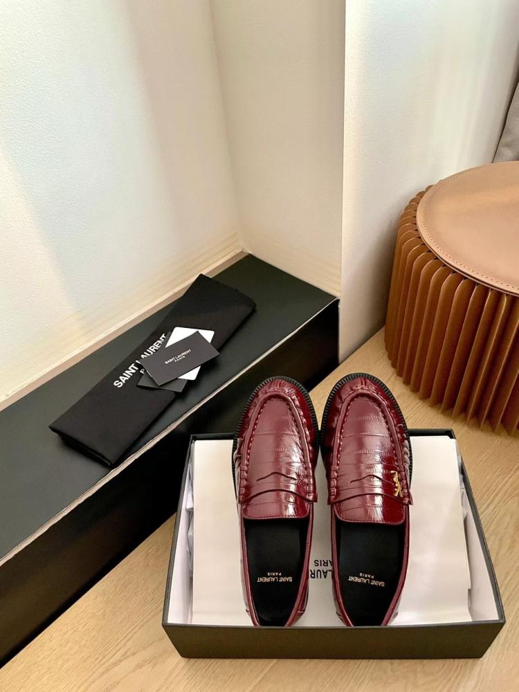 لوفر ysl  " ٣ الوان "