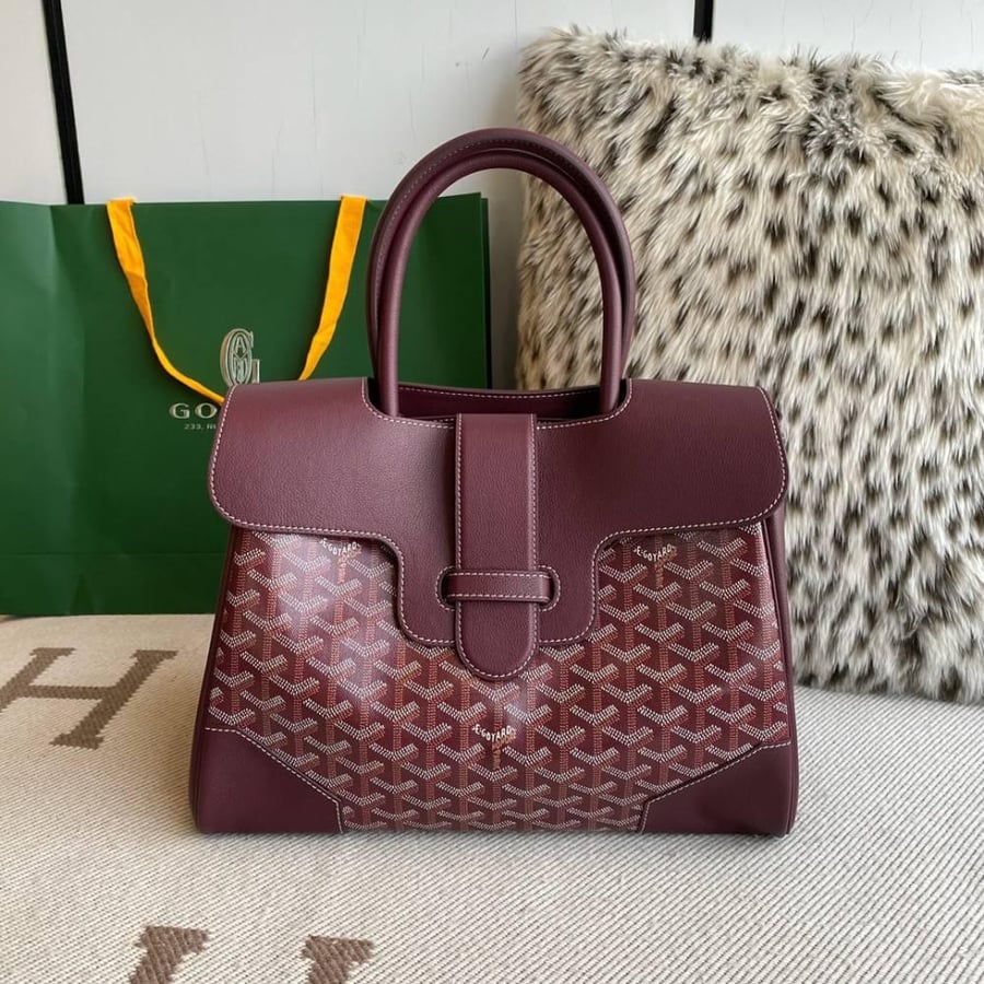 شنطة قويارد “34 cm “  عدة الوان