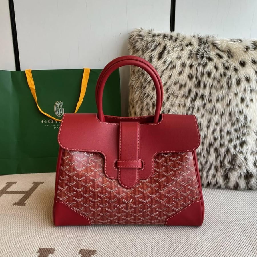 شنطة قويارد “34 cm “  عدة الوان