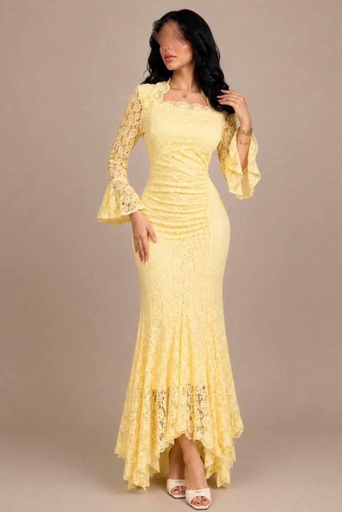 Lace dress with soft lemon rays